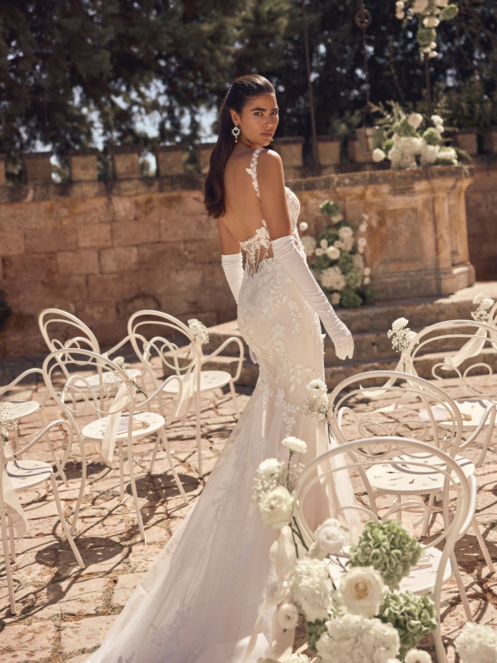 close-up-back-of-wedding-dress-muriel-by-modeca