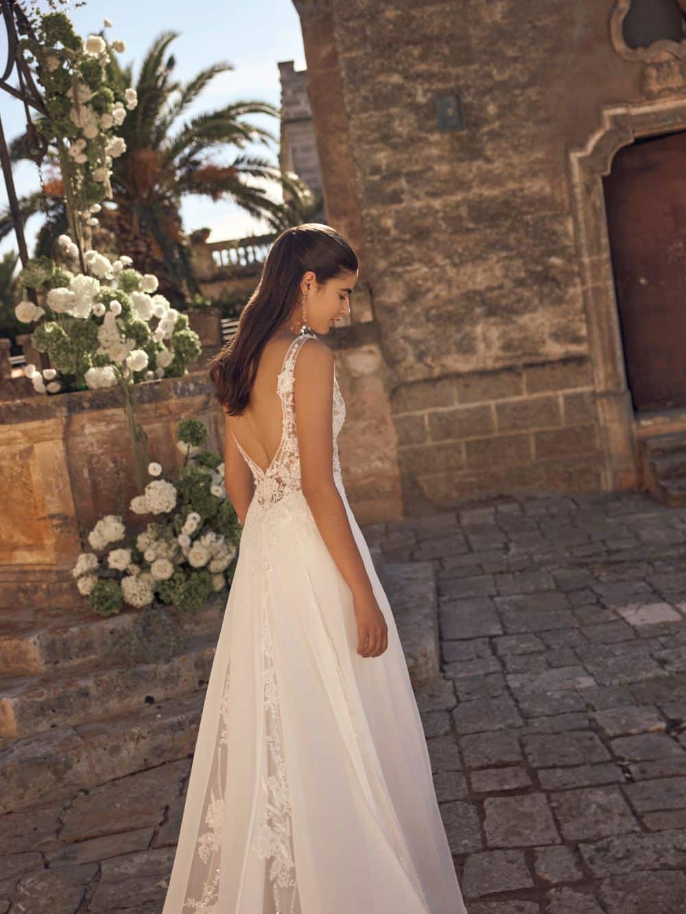 close-up-back-wedding-dress-mallory-by-modeca