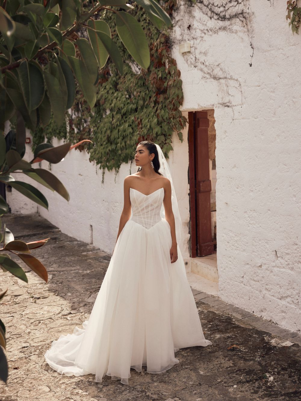 wedding-dress-morgana-by-modeca-2